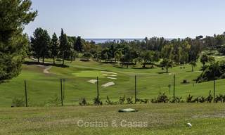 Apartments for sale, with spectacular views, frontline Aloha Golf, in Nueva Andalucia - Marbella 17949 