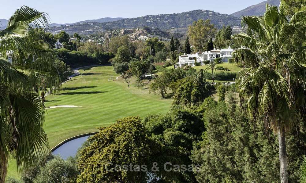 Apartments for sale, with spectacular views, frontline Aloha Golf, in Nueva Andalucia - Marbella 17963