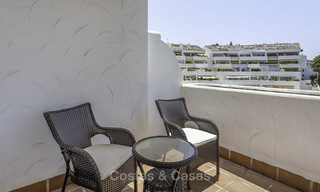 Bright and spacious apartment for sale, walking distance to Puerto Banus, amenities and beach in Nueva Andalucia, Marbella 17973 