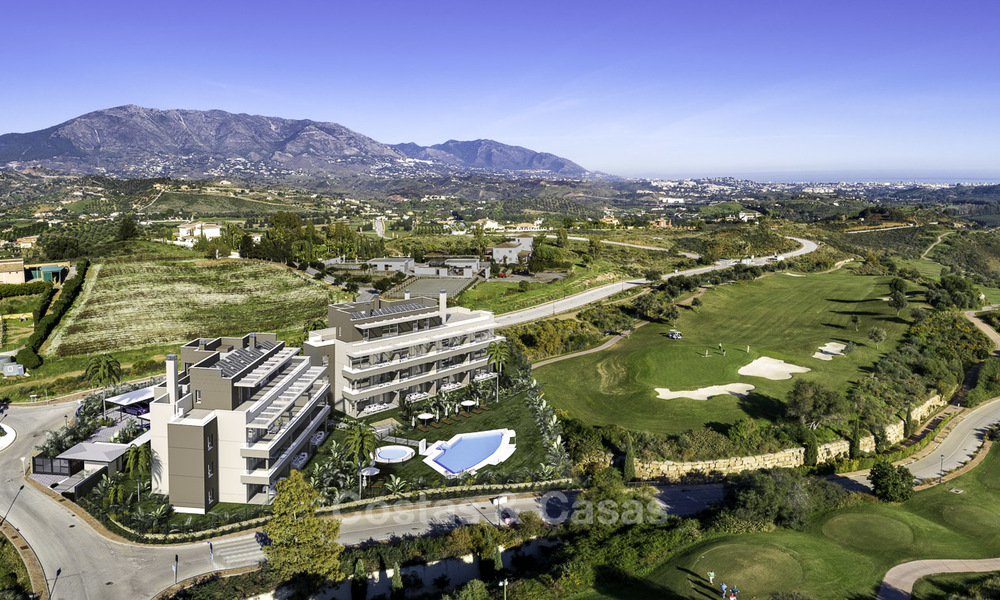 New modern apartments in a superb golf resort for sale, amazing views included! Mijas, Costa del Sol 18101