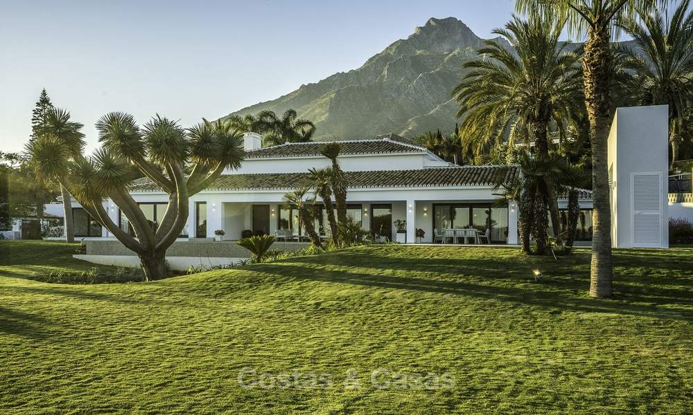 Exquisite modern-Mediterranean luxury villa on one level for sale in Sierra Blanca, Marbella 18256