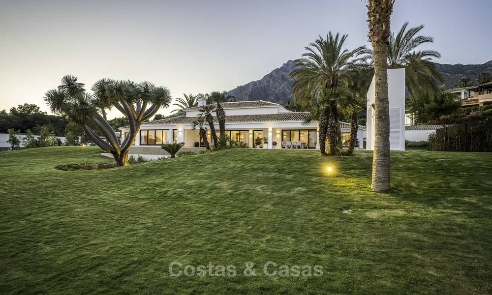 Exquisite modern-Mediterranean luxury villa on one level for sale in Sierra Blanca, Marbella 18259