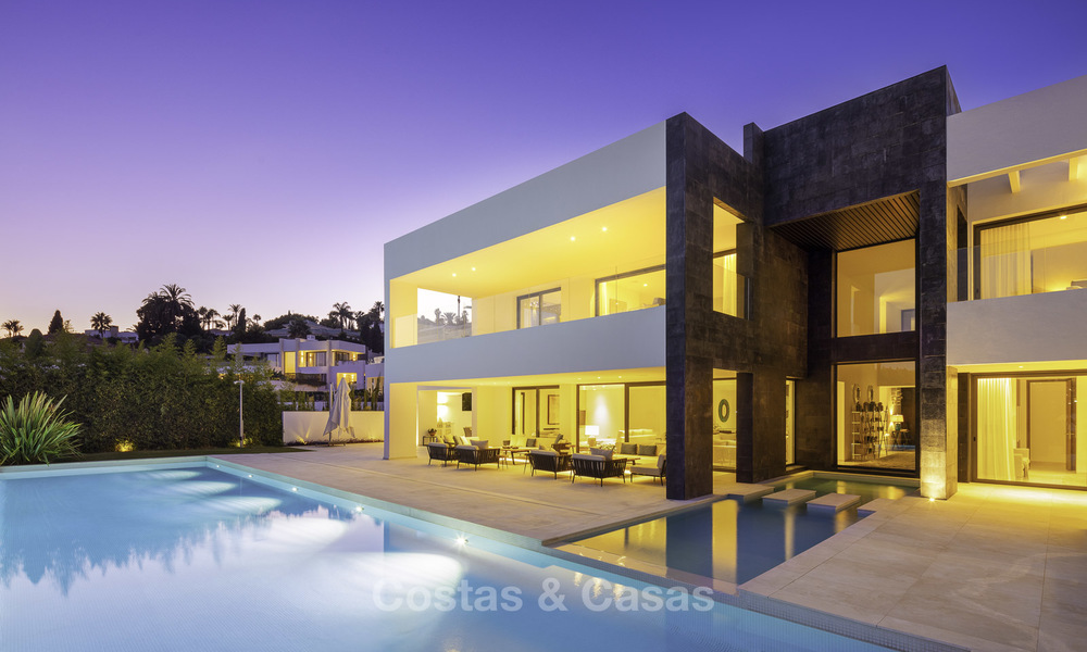 Exceptional, very spacious contemporary luxury villa for sale in the heart of the Golf Valley of Nueva Andalucia, Marbella 18327