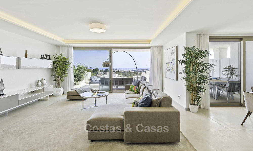 Contemporary luxury apartment for sale in an exclusive complex in Nueva Andalucia - Marbella 18455