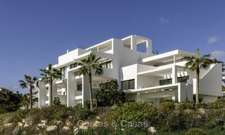 Modern penthouse apartment for sale, frontline golf, in Benahavis - Marbella 18571 