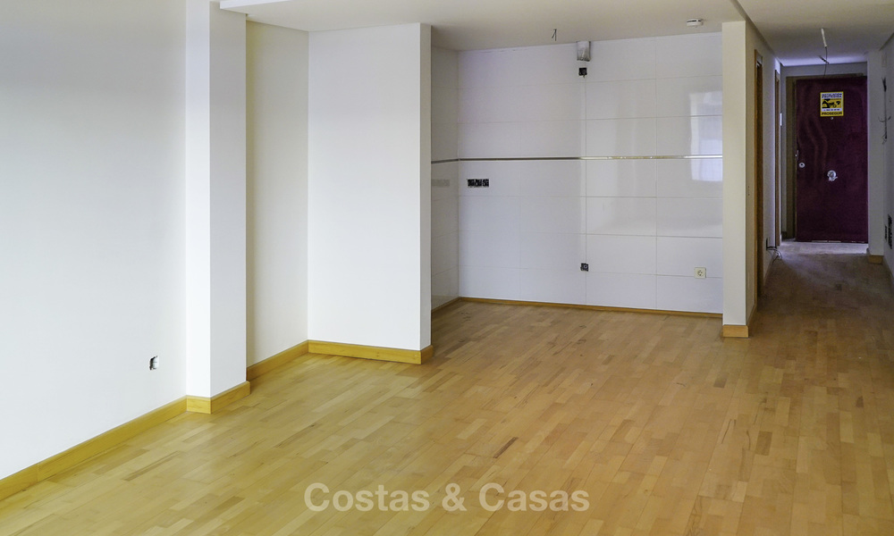 Investment opportunity! Renovated apartments for sale in the centre of Malaga, walking distance to all amenities. 18539