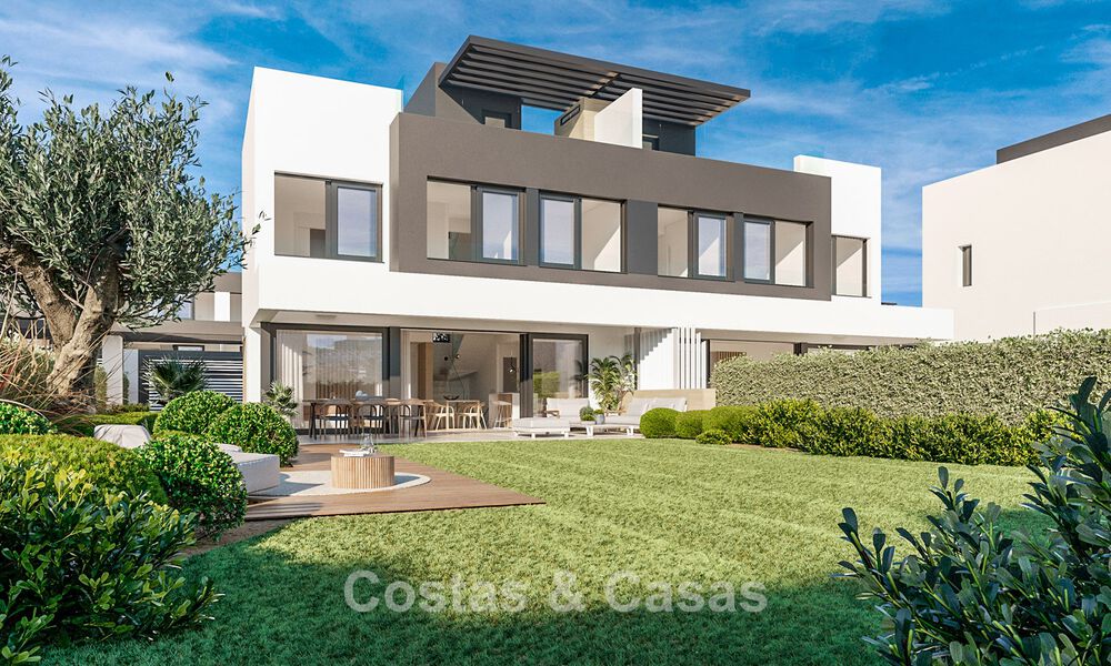 Attractive new semi-detached villas with private garden for sale in the Golden Triangle, Marbella - Benahavis - Estepona 802410
