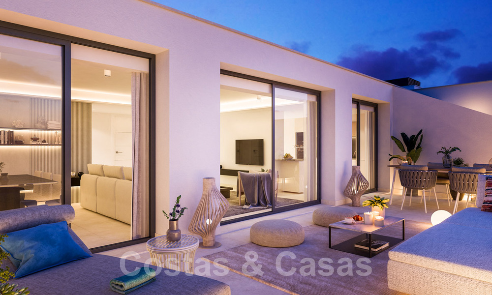 Impressive new luxury apartments in an exclusive complex for sale, walking distance to the beach, in the centre of Fuengirola, Costa del Sol 40238