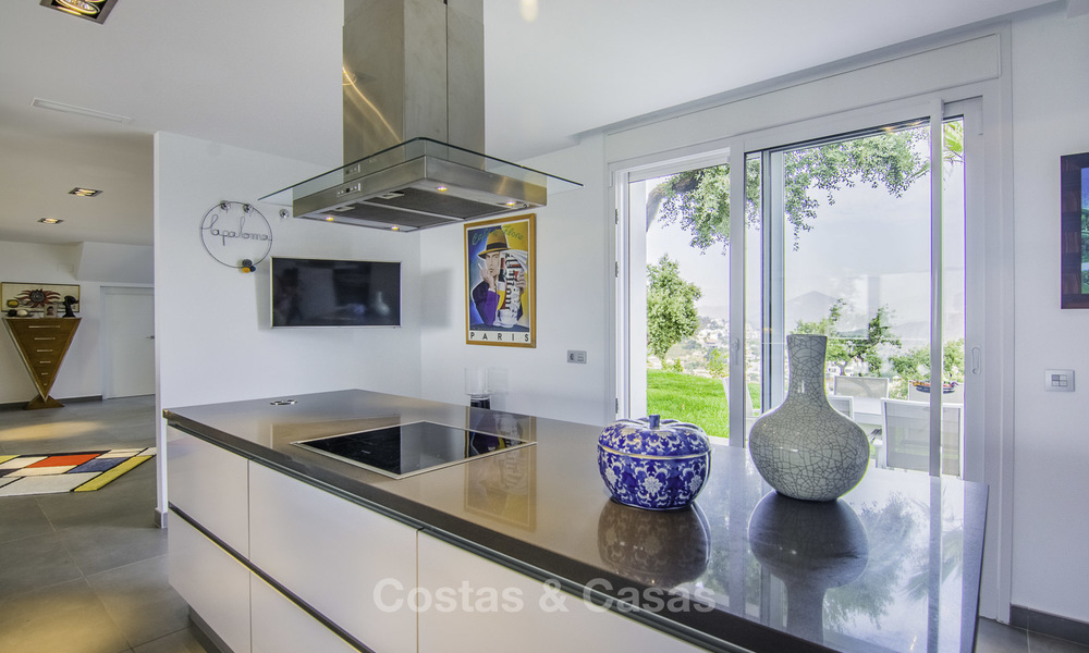 Stunning, very spacious modern villa with amazing sea views for sale in the hills of East Marbella 18936