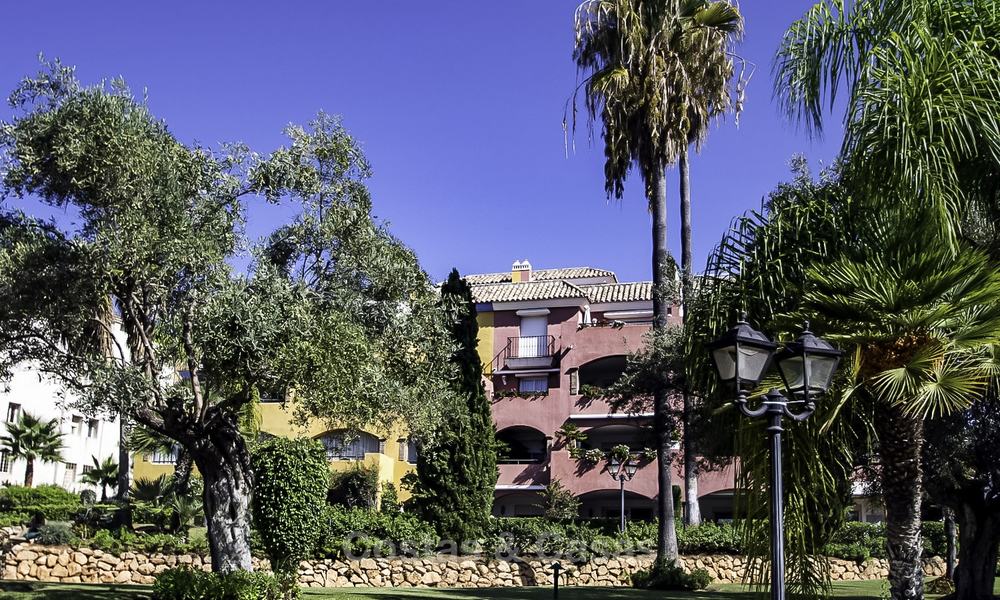 Spacious penthouse apartment for sale on the Golden Mile, Marbella at walking distance to the beach and all amenities 19088