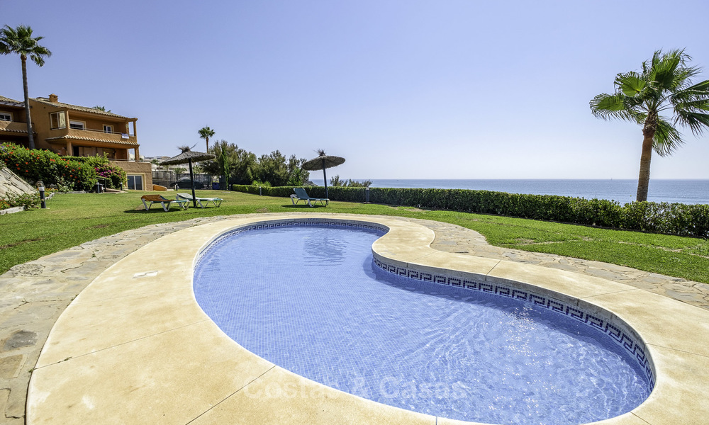Marvellous fully renovated beachfront top floor apartment with stunning sea views for sale, West-Estepona 19385