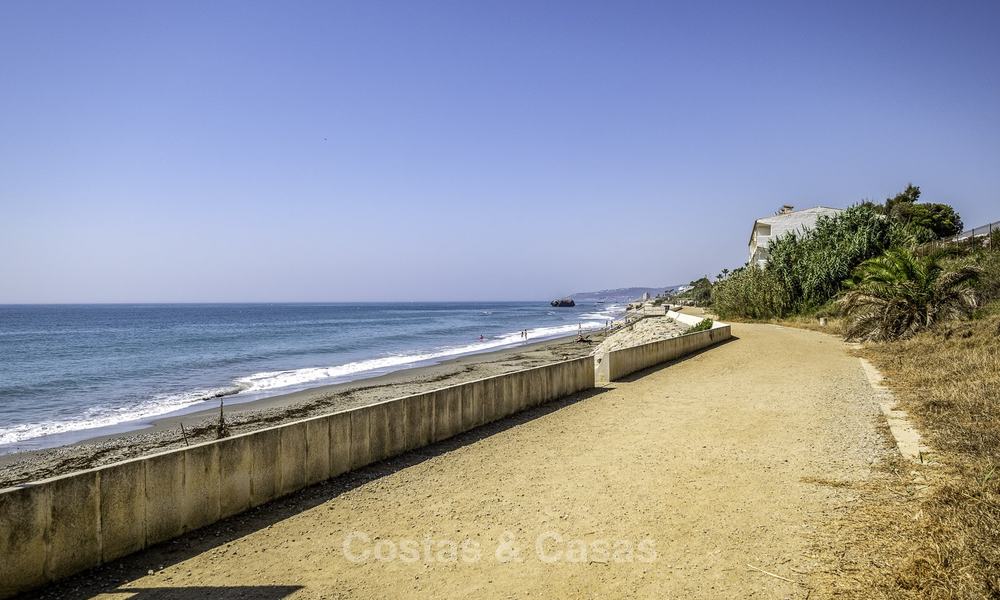 Marvellous fully renovated beachfront top floor apartment with stunning sea views for sale, West-Estepona 19387