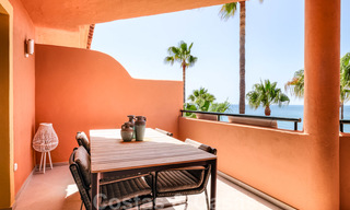 Marvellous fully renovated beachfront top floor apartment with stunning sea views for sale, West-Estepona 26834 
