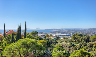 Charming renovated Andalusian villa with stunning sea views for sale in Estepona 19446 