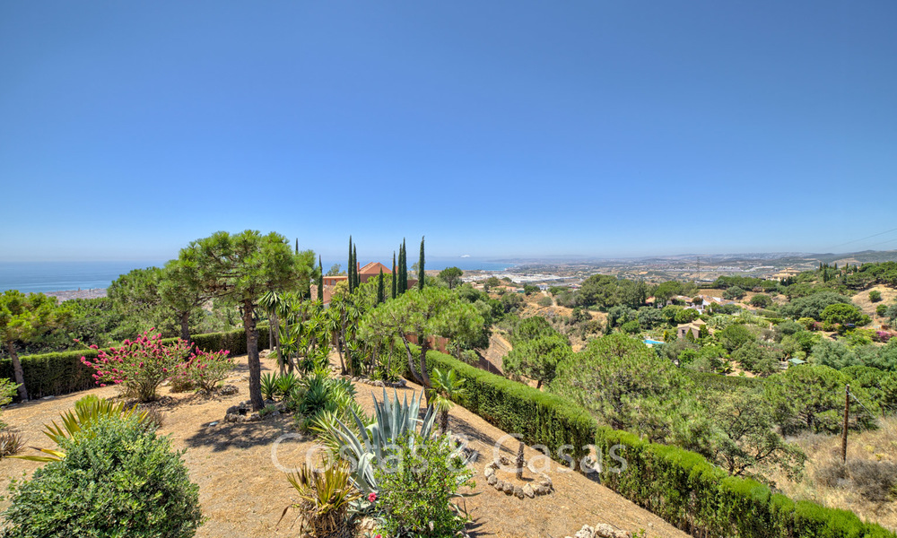 Charming renovated Andalusian villa with stunning sea views for sale in Estepona 19447