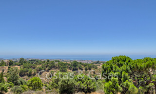 Charming renovated Andalusian villa with stunning sea views for sale in Estepona 19449 