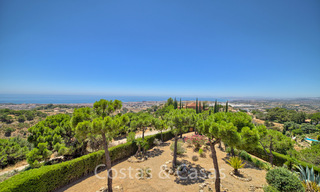 Charming renovated Andalusian villa with stunning sea views for sale in Estepona 19459 