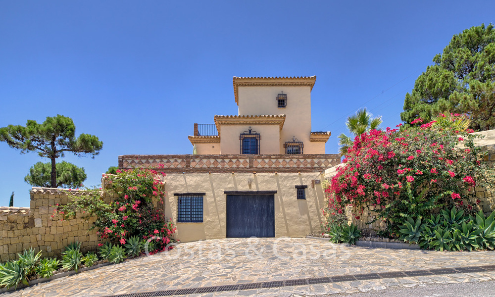 Charming renovated Andalusian villa with stunning sea views for sale in Estepona 19468