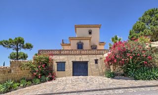 Charming renovated Andalusian villa with stunning sea views for sale in Estepona 19468 