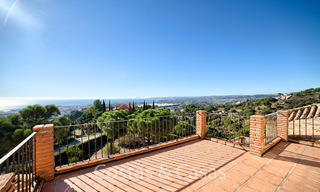 Charming renovated Andalusian villa with stunning sea views for sale in Estepona 19471 