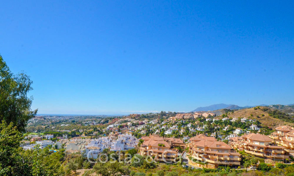 Recently completely renovated traditional villa with sea and mountain views for sale, Nueva Andalucia, Marbella 33673