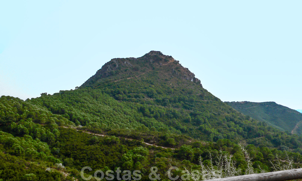 Mountain mansion for sale with panoramic coastal and sea views, Marbella - Benahavis, Costa del Sol 37216