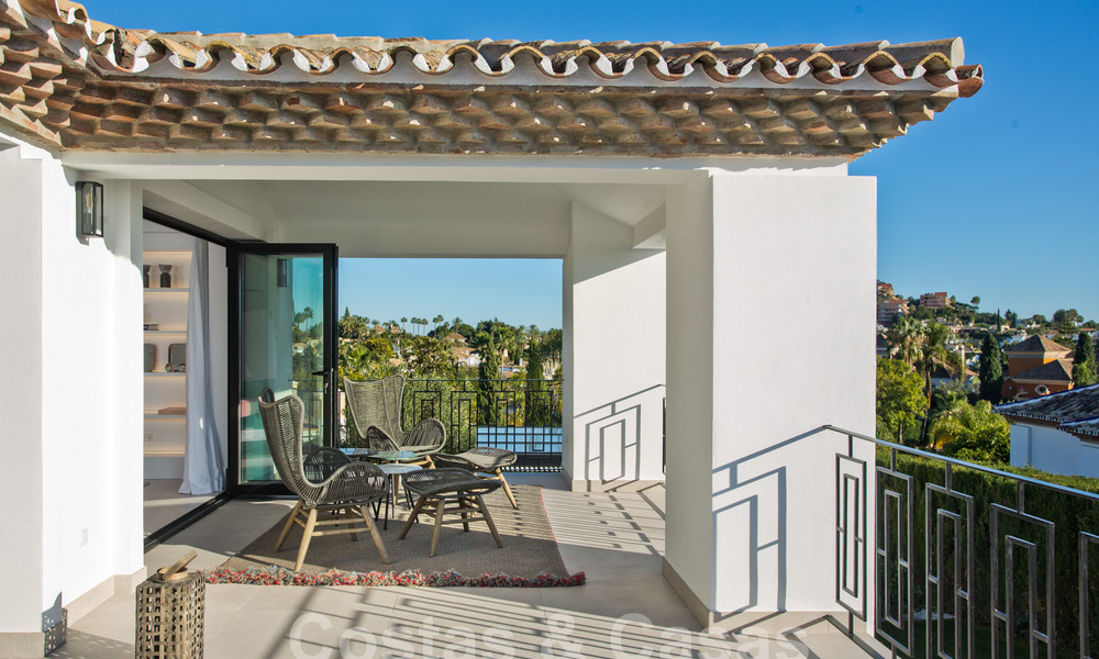 Delightful, completely renovated luxury villa with golf and sea views for sale in Nueva Andalucía, Marbella 19849