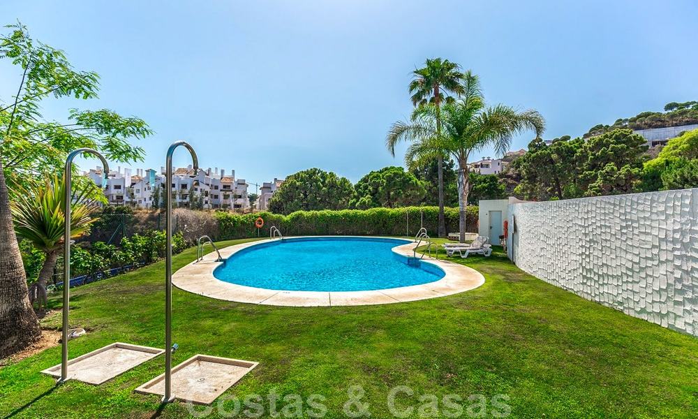 Spacious modern apartment with sea and golf views for sale in Benahavis - Marbella 20026