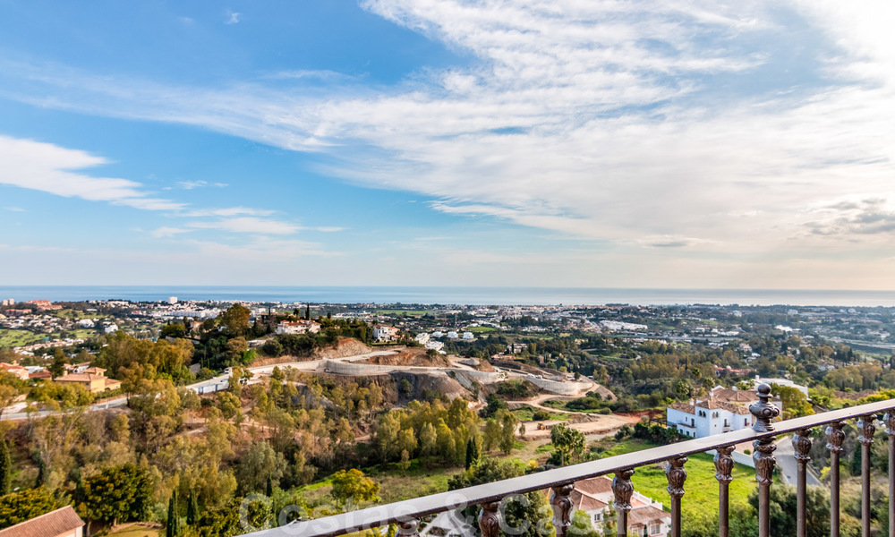Pristine penthouse apartment with panoramic sea and mountain views for sale in Benahavis - Marbella 20254