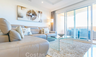 Beautiful apartment with large terrace and nice sea views for sale in a luxury complex with lots of facilities in Nueva Andalucia, Marbella 20133 