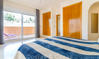 Spacious, fully renovated apartment with sea views for sale in a prestigious complex with many amenities in Nueva Andalucia, Marbella 20183 