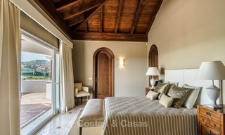 Classic style luxury villa for sale in a golf urbanization in Marbella - Benahavis 934 