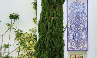 Classic style luxury villa for sale in a golf urbanization in Marbella - Benahavis 940 