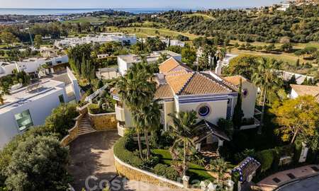 Classic style luxury villa for sale with sea views in a golf urbanization in Marbella - Benahavis 41489