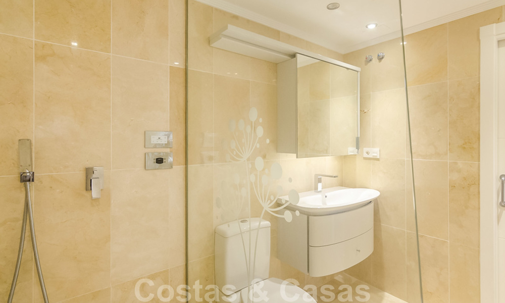 Attractive fully renovated apartment in a prestigious complex for sale, Nueva Andalucia, Marbella 20632
