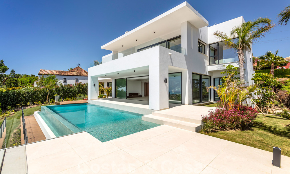 SOLD. Super luxurious contemporary villa with sea and mountain views for sale in the Golden Triangle of Benahavis, Estepona, Marbella 25443