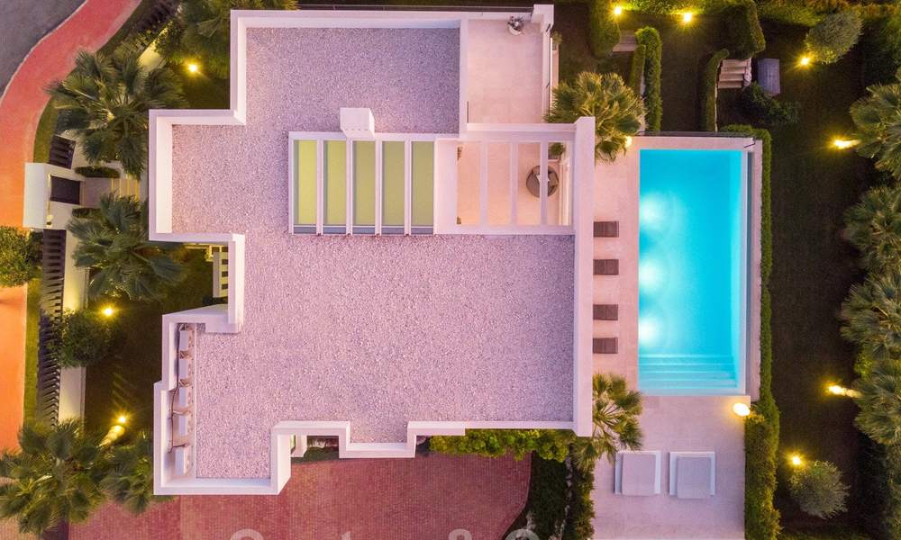 Elegant, contemporary luxury villa with sea views for sale in sought-after Nueva Andalucia, Marbella 20878