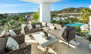 Elegant, contemporary luxury villa with sea views for sale in sought-after Nueva Andalucia, Marbella 20890 