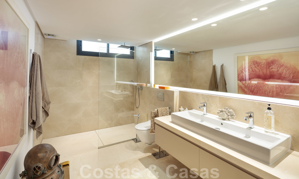 Elegant, contemporary luxury villa with sea views for sale in sought-after Nueva Andalucia, Marbella 20897