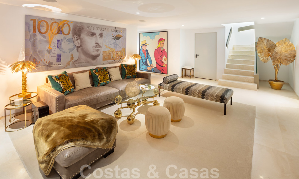 Elegant, contemporary luxury villa with sea views for sale in sought-after Nueva Andalucia, Marbella 20900