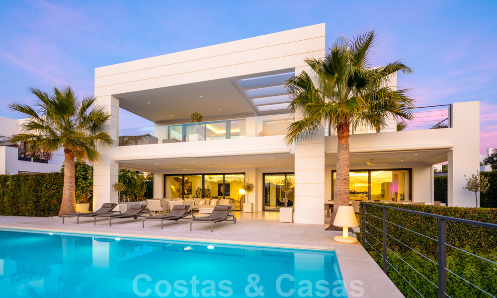 Elegant, contemporary luxury villa with sea views for sale in sought-after Nueva Andalucia, Marbella 20906