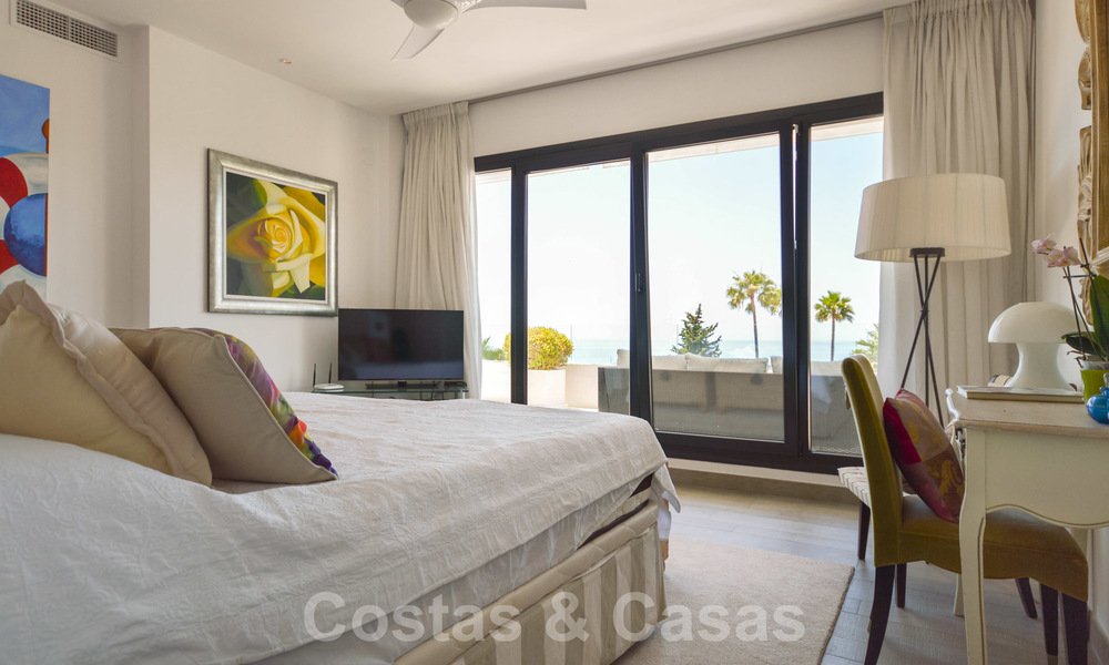 Modern luxury villa with panoramic sea views for sale in the prestigious Golden Mile of Marbella 20963