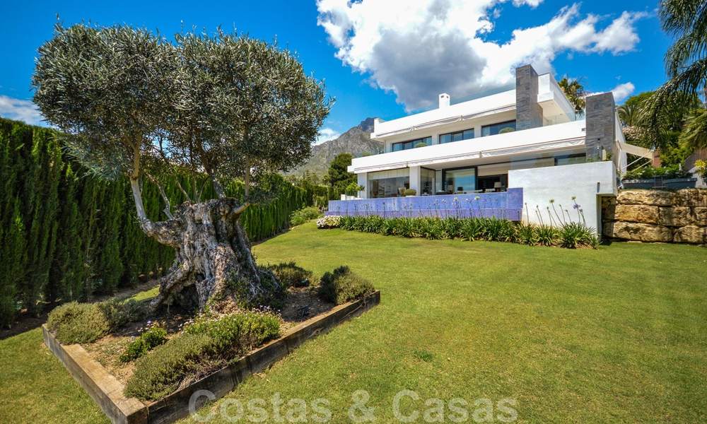 Modern luxury villa with panoramic sea views for sale in the prestigious Golden Mile of Marbella 21008