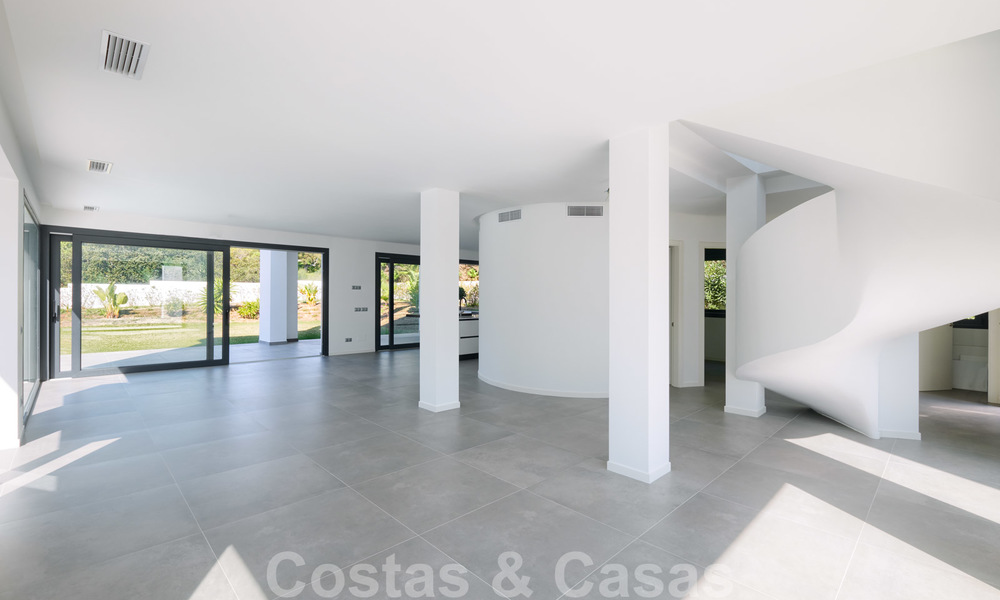 Exquisite new contemporary villa for sale, ready to move into, East Marbella 21779