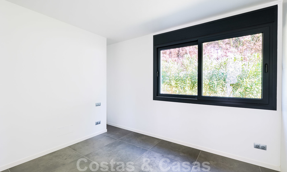 Exquisite new contemporary villa for sale, ready to move into, East Marbella 21782