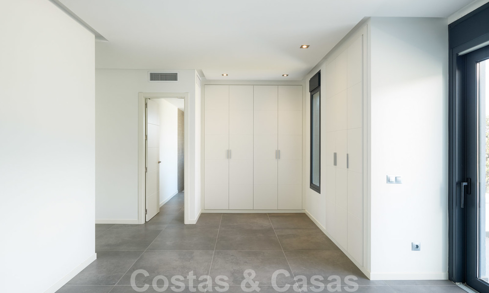 Exquisite new contemporary villa for sale, ready to move into, East Marbella 21789
