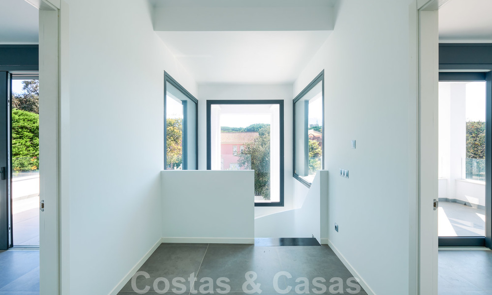 Exquisite new contemporary villa for sale, ready to move into, East Marbella 21793