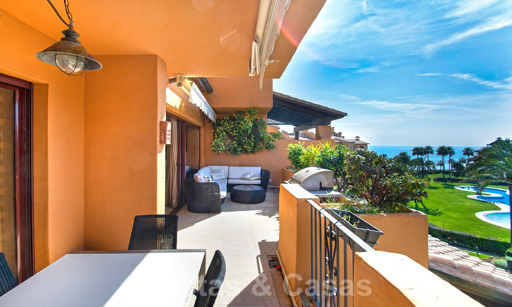 Stunning frontline beach luxury apartment for sale in an exclusive complex on the New Golden Mile, Estepona 21816