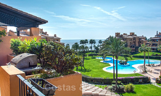 Stunning frontline beach luxury apartment for sale in an exclusive complex on the New Golden Mile, Estepona 21817 