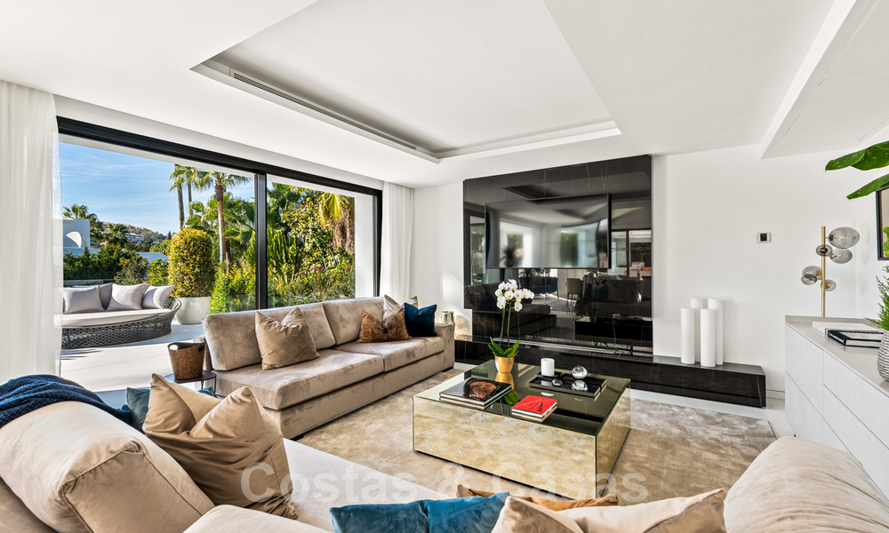 Very stylish contemporary luxury villa in the heart of the Golf Valley for sale, move-in ready - Nueva Andalucia, Marbella 21836